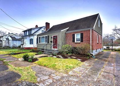 98 Marshall Street
