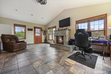 24 Seabreeze Road