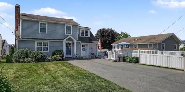 3 Mohican Road
