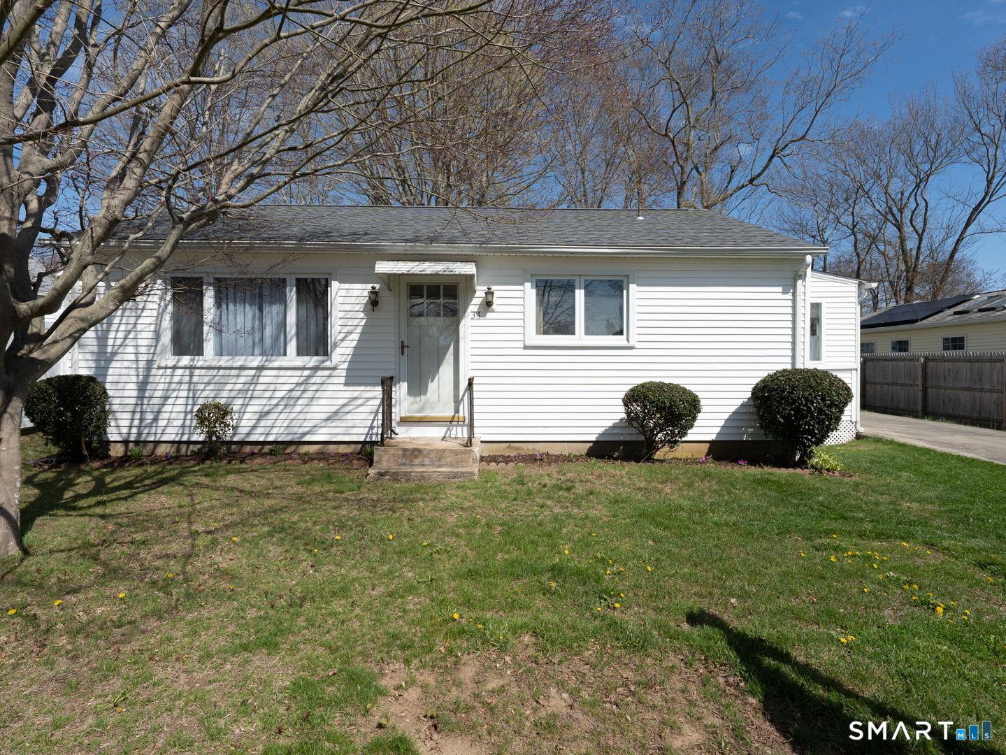 Image 3Front of House: Maintenance free exterior