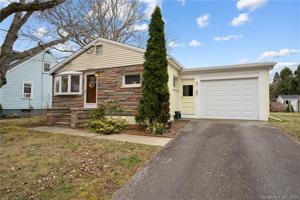47 Greenway Road