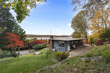 621 Military Highway