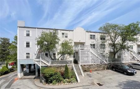 37 Greenwich Avenue