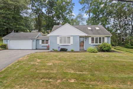 49 Oriole Lane
