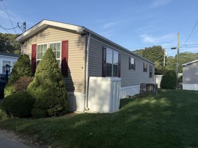 50 Broadway Road North