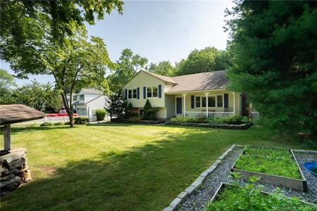 69 Twin Coves Road