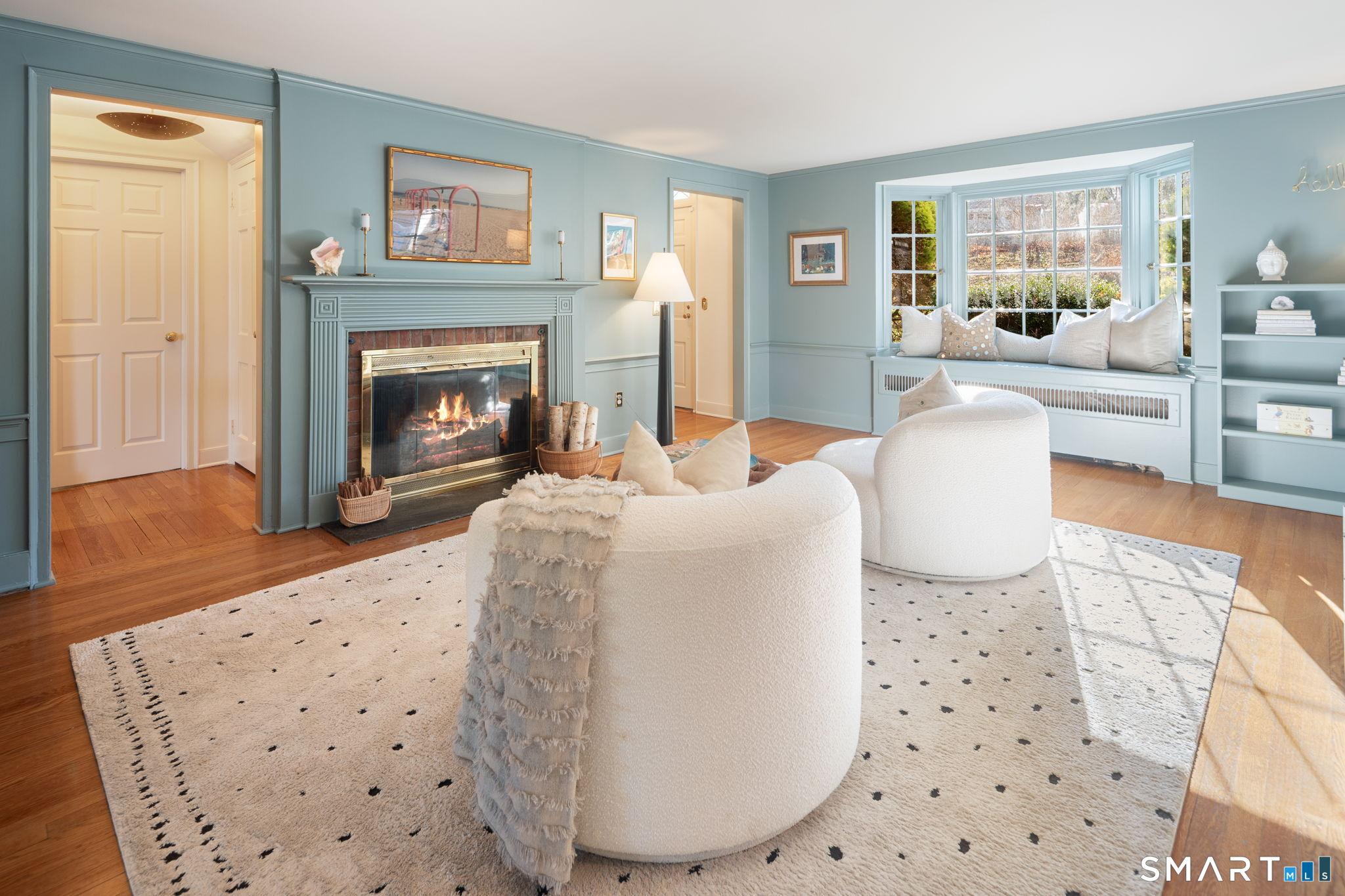 Image 4: Living Room with Fireplace