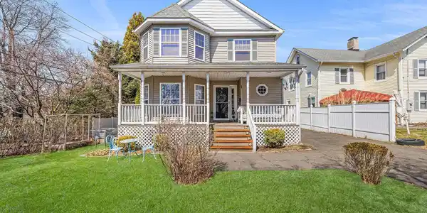 1 Ryan Avenue