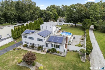 26 Willard Avenue