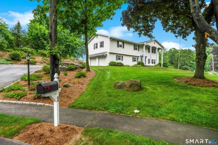 1 Woodchuck Court West