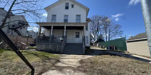 35 Woodward Avenue