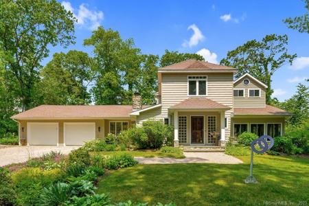 21 North Reeves Avenue