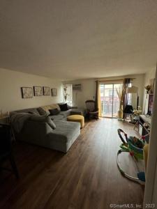 536 Shennecossett Road