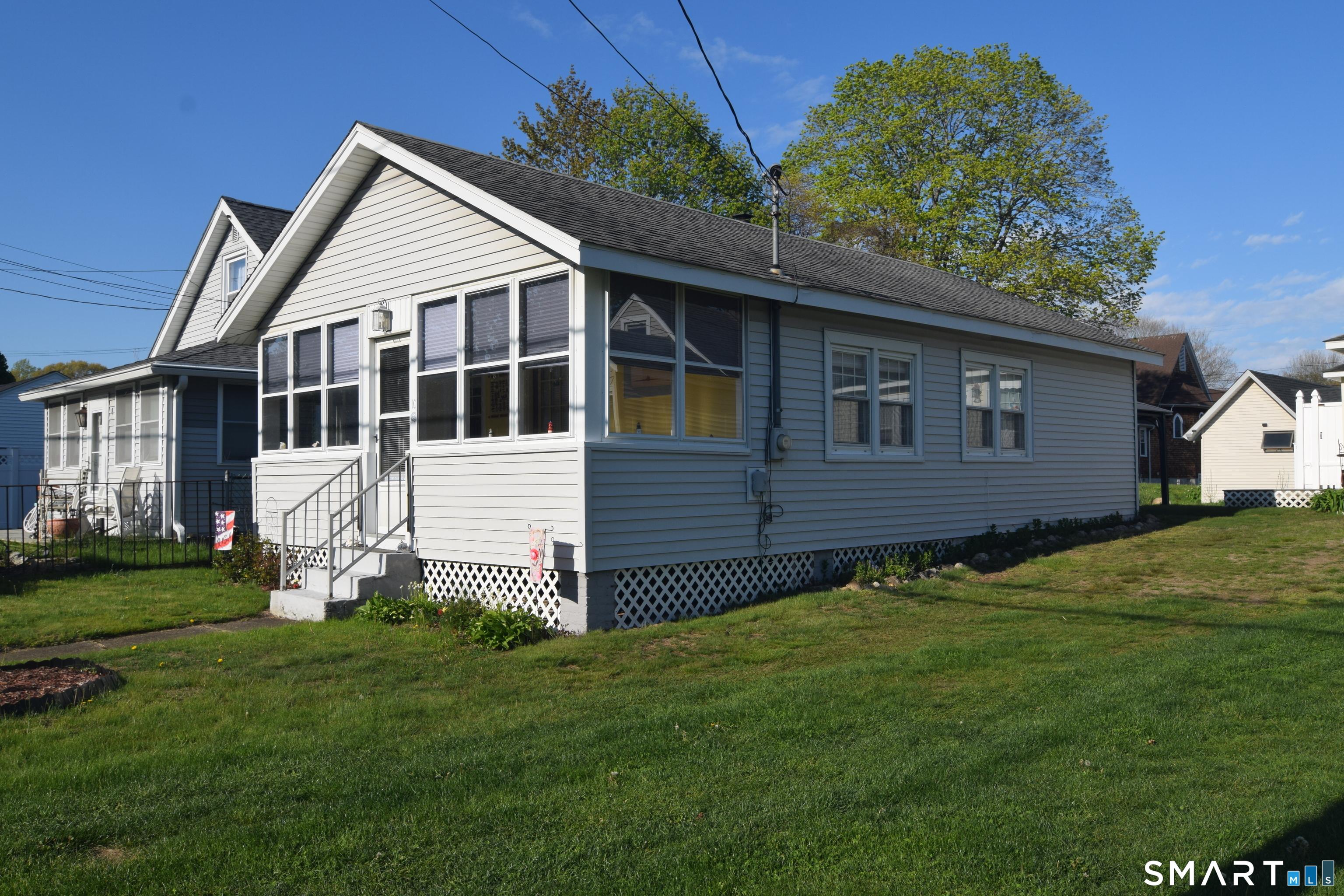 Image 1Front of House: 2 BEDROOM 1 FULL BATH