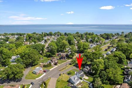 126 Colonial Boulevard
