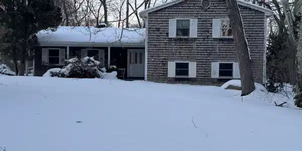 26 Mohawk Drive