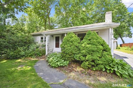 13 Briarwood Drive