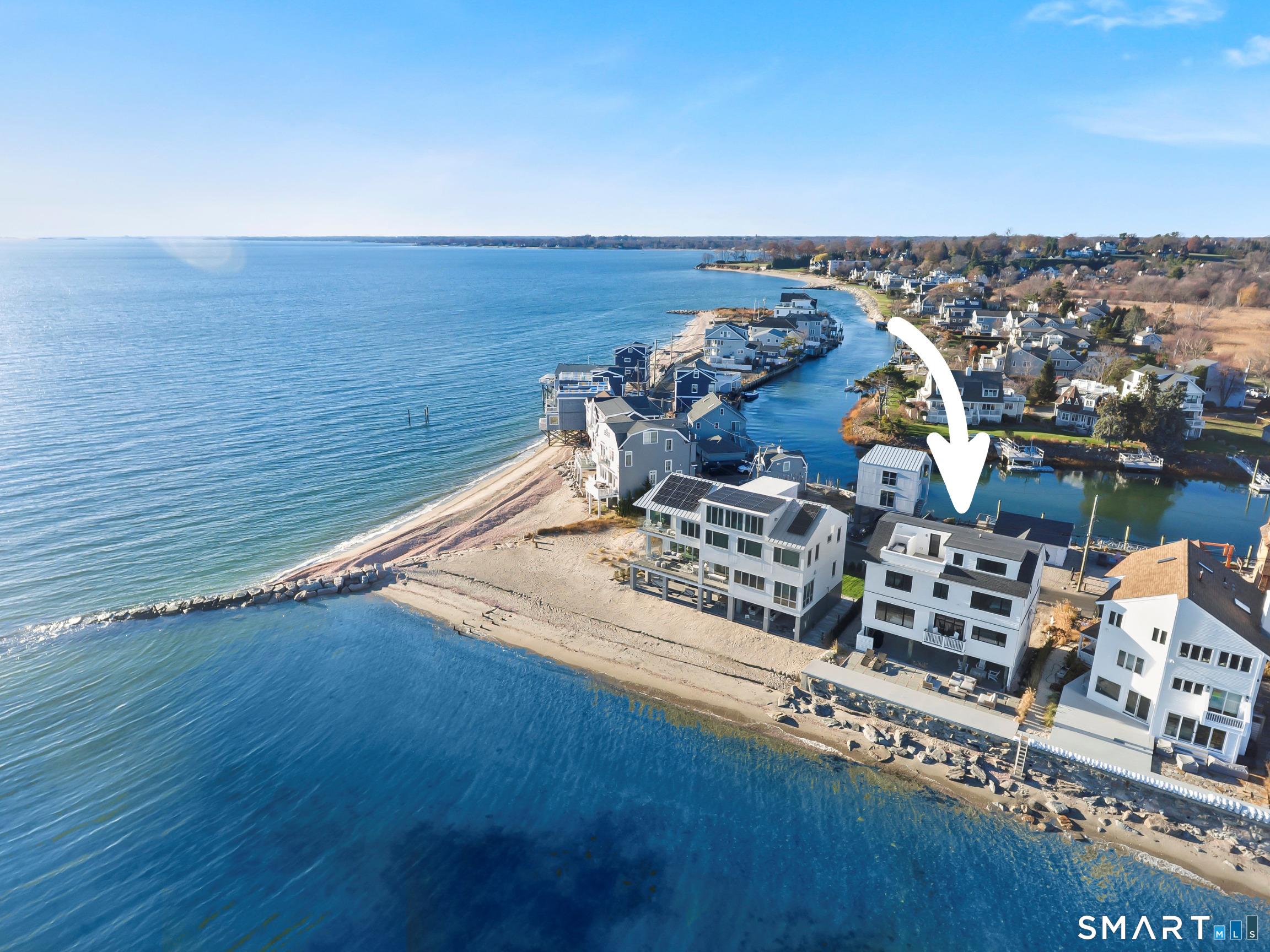 Image 1: Gorgeous, direct waterfront with miles of sandy beach.