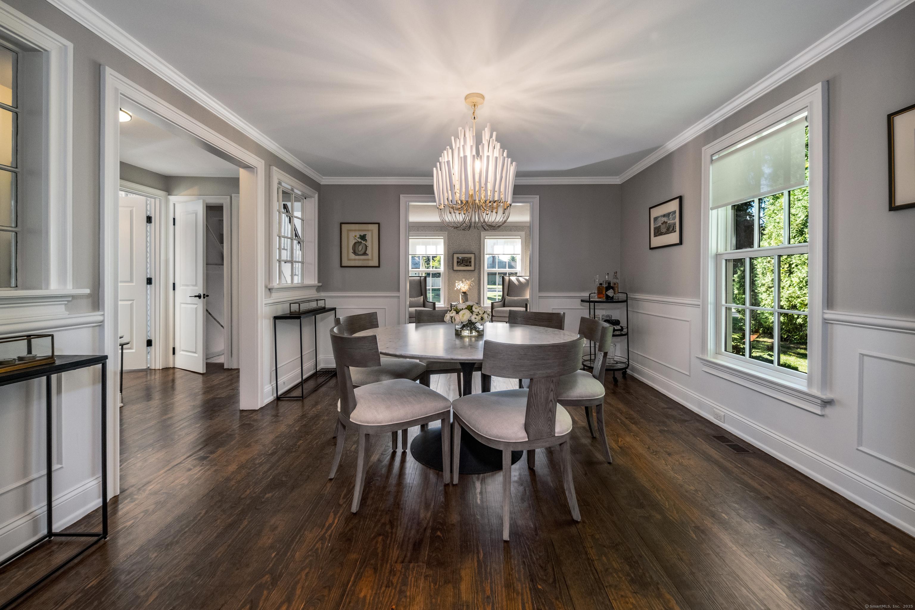 Image 4: Dining Room