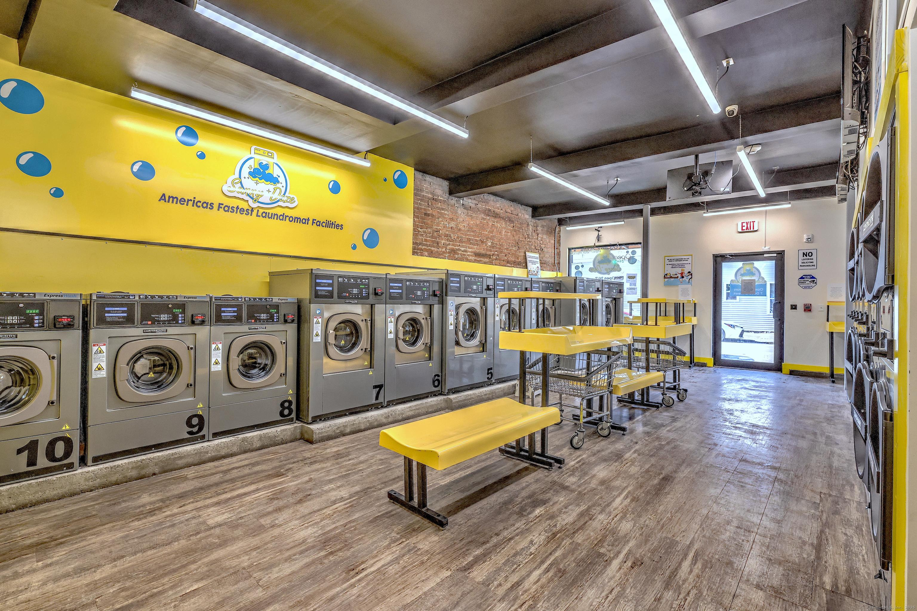 Image 4: State of the art laundry services ~ High speed washers and drying capabilites