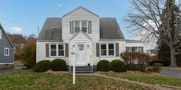 112 Harrington Avenue