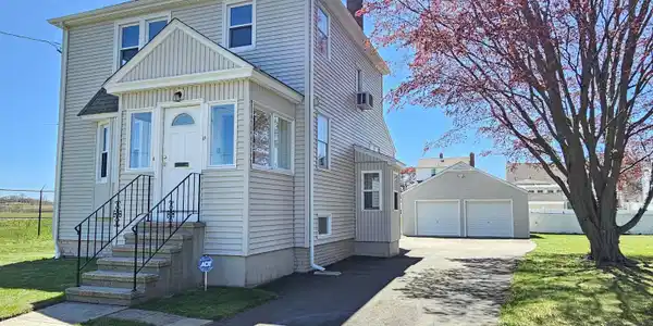 17 Johnston Street