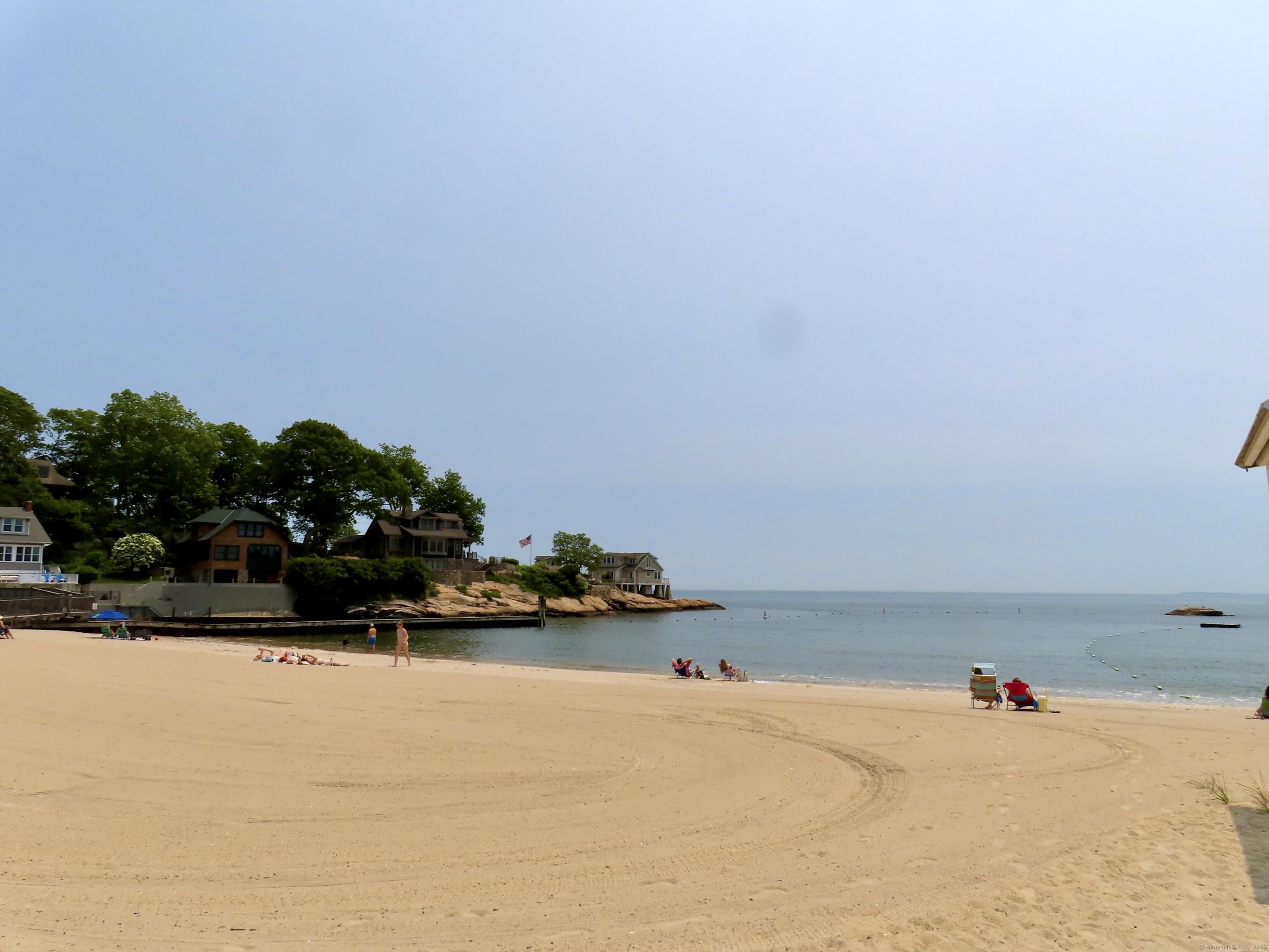 Image 3: THE BEACH