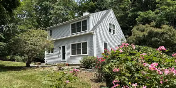 Image 3: Main Property