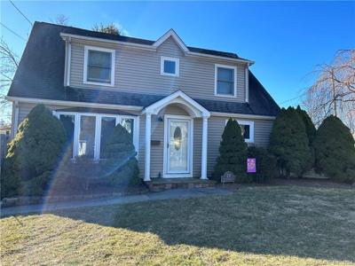 24 Meetinghouse Lane