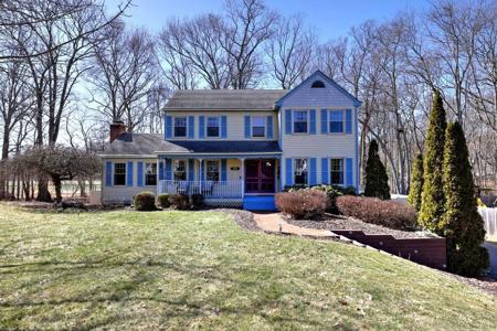 28 Andover Drive