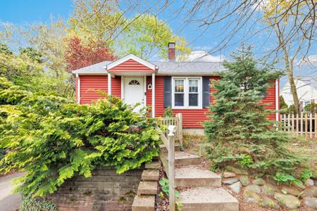 470 Pond Point Avenue