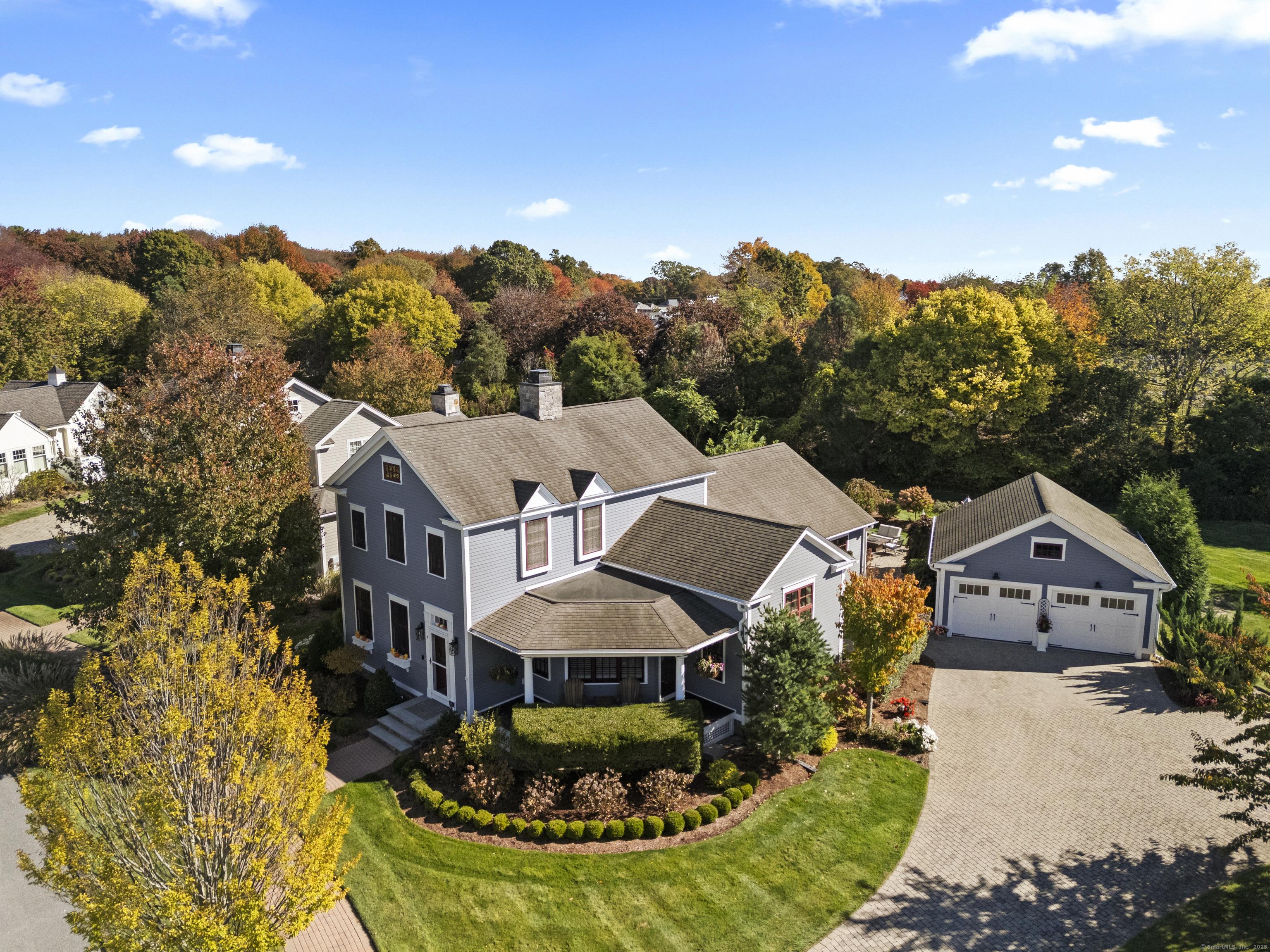 Image 1: Welcome home to 6 Kingfisher Lane at the Hammocks