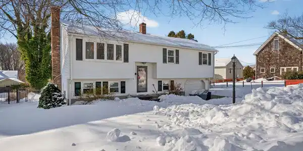187 Baker Avenue Extension