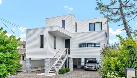 75 Hillside Avenue