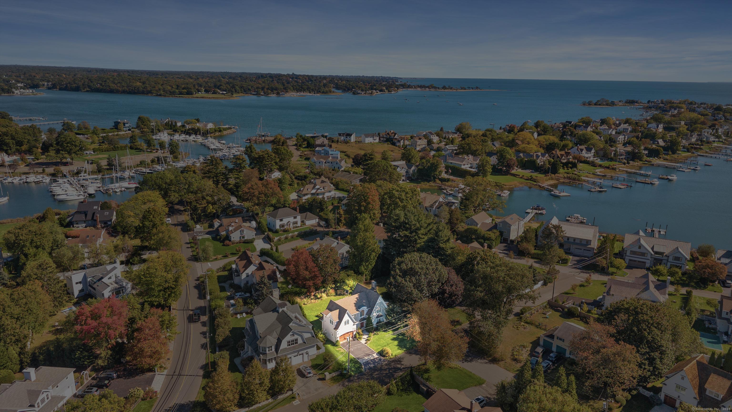 Image 2Aerial View: Proximity of home to water