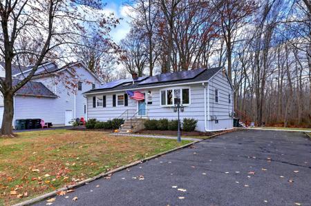 350 Pond Point Avenue