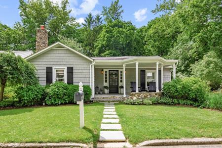 1 McKendry Court