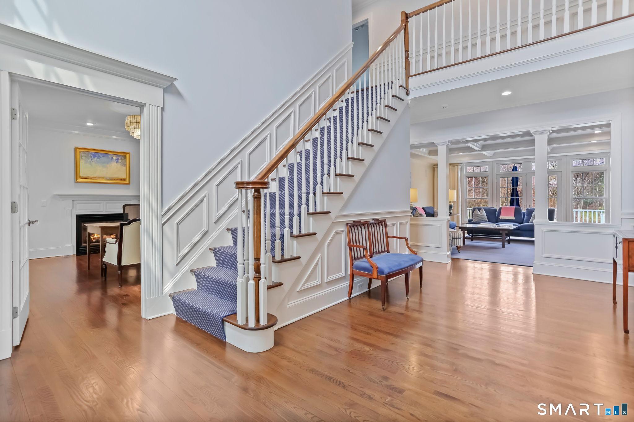 Image 3Foyer