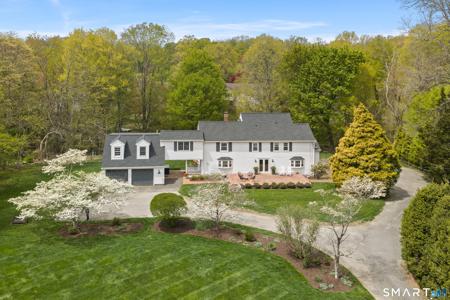 4 Wake Robin Road