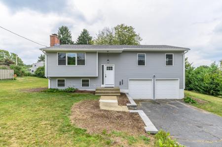 55 Mohegan Road