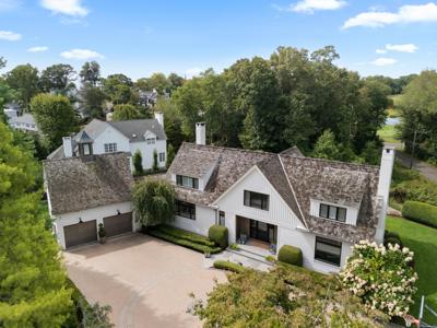 8 Gaylea Drive