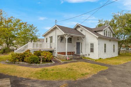 1668 New Haven Avenue