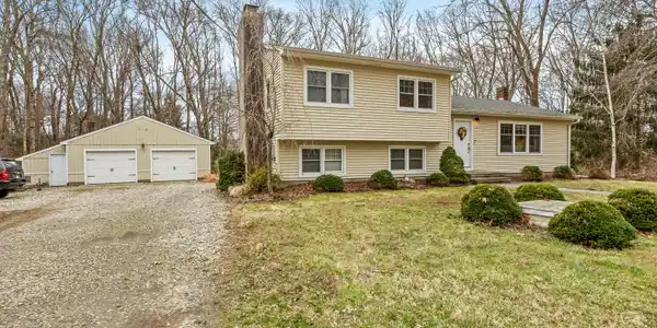 22 Beach Park Road