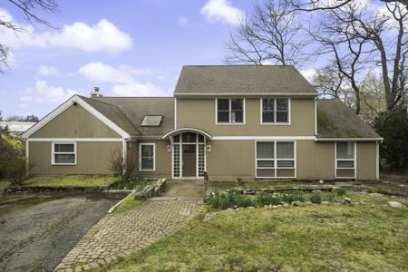 26 Splitrock Road