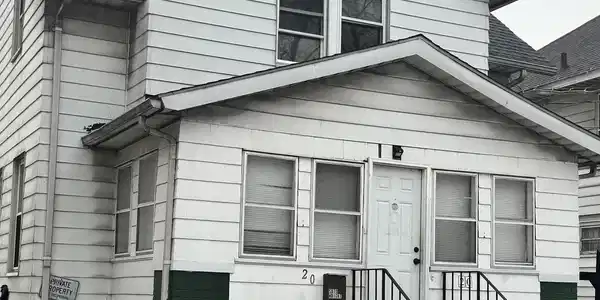 20 Ashland Place