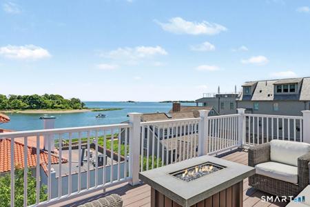 4 Harbor View Avenue