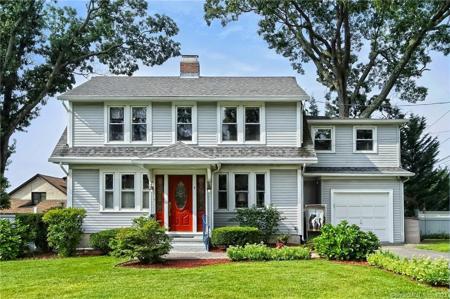 3 Hillcrest Avenue