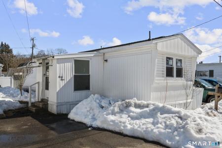 44 Linden Avenue North