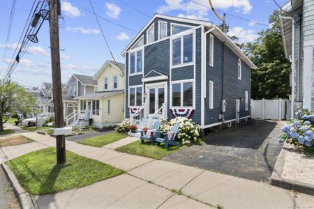 35 Lawrence Avenue