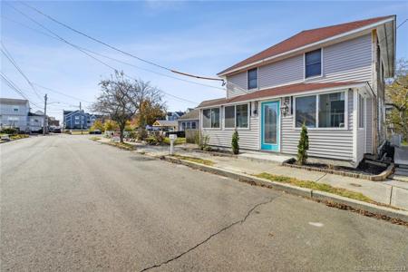 32 Center Avenue